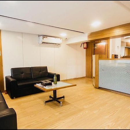Qubestay Airport Capsule Hotel & Hostel Mumbai Luaran gambar