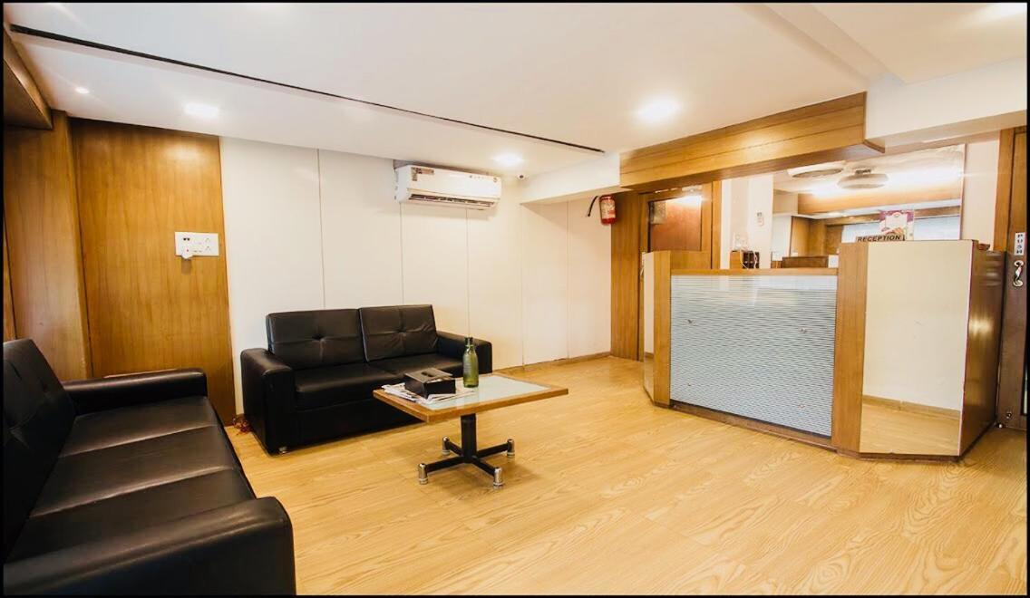 Qubestay Airport Capsule Hotel & Hostel Mumbai Luaran gambar